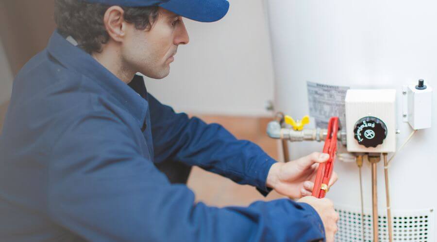 Professional Water heater repair in Wickes, AR